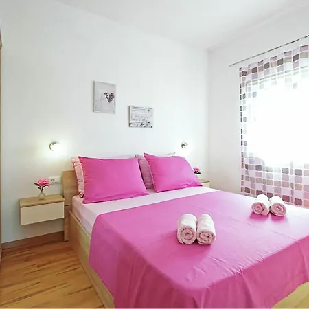 Apartman Lovely In With View *