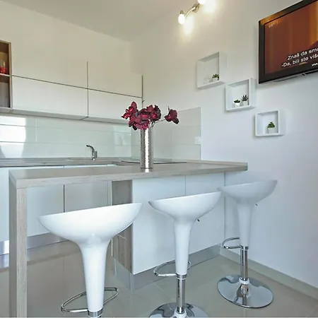 Lovely In With View Apartman