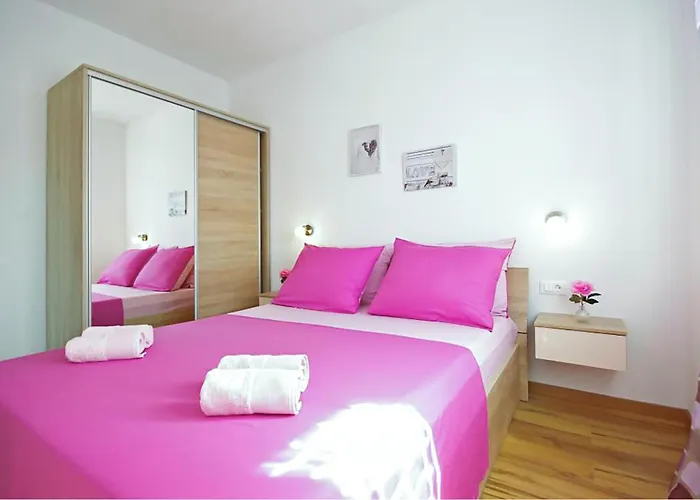 Apartman Lovely In With View